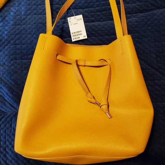 H&M Handbag - Picture 1 of 7